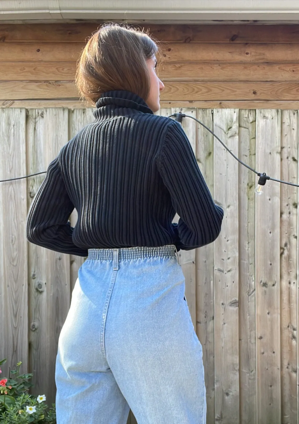 90s Black Wide Ribbed Turtleneck - L/XL