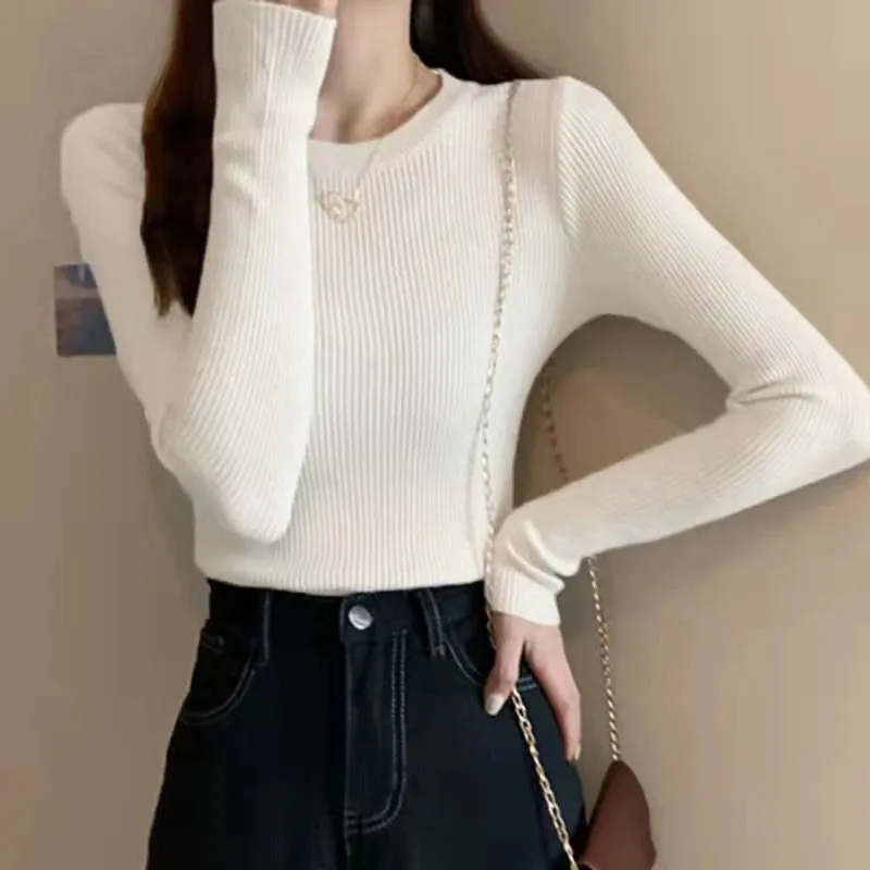 Basic Round Neck Knit Sweater Long-sleeved Solid Color Slim Fit