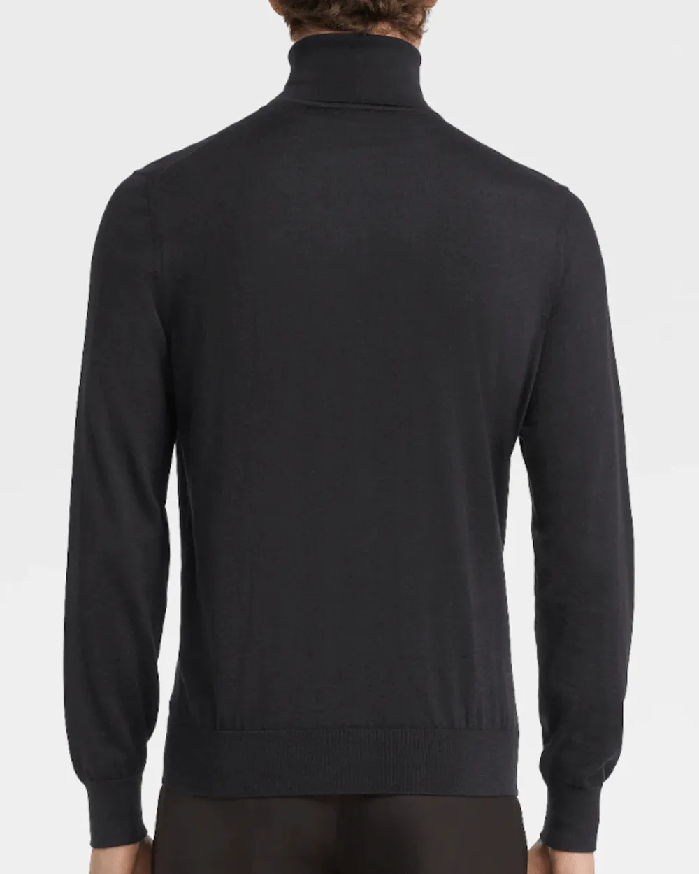 Black Oasi Cashmere Turtleneck Sweater