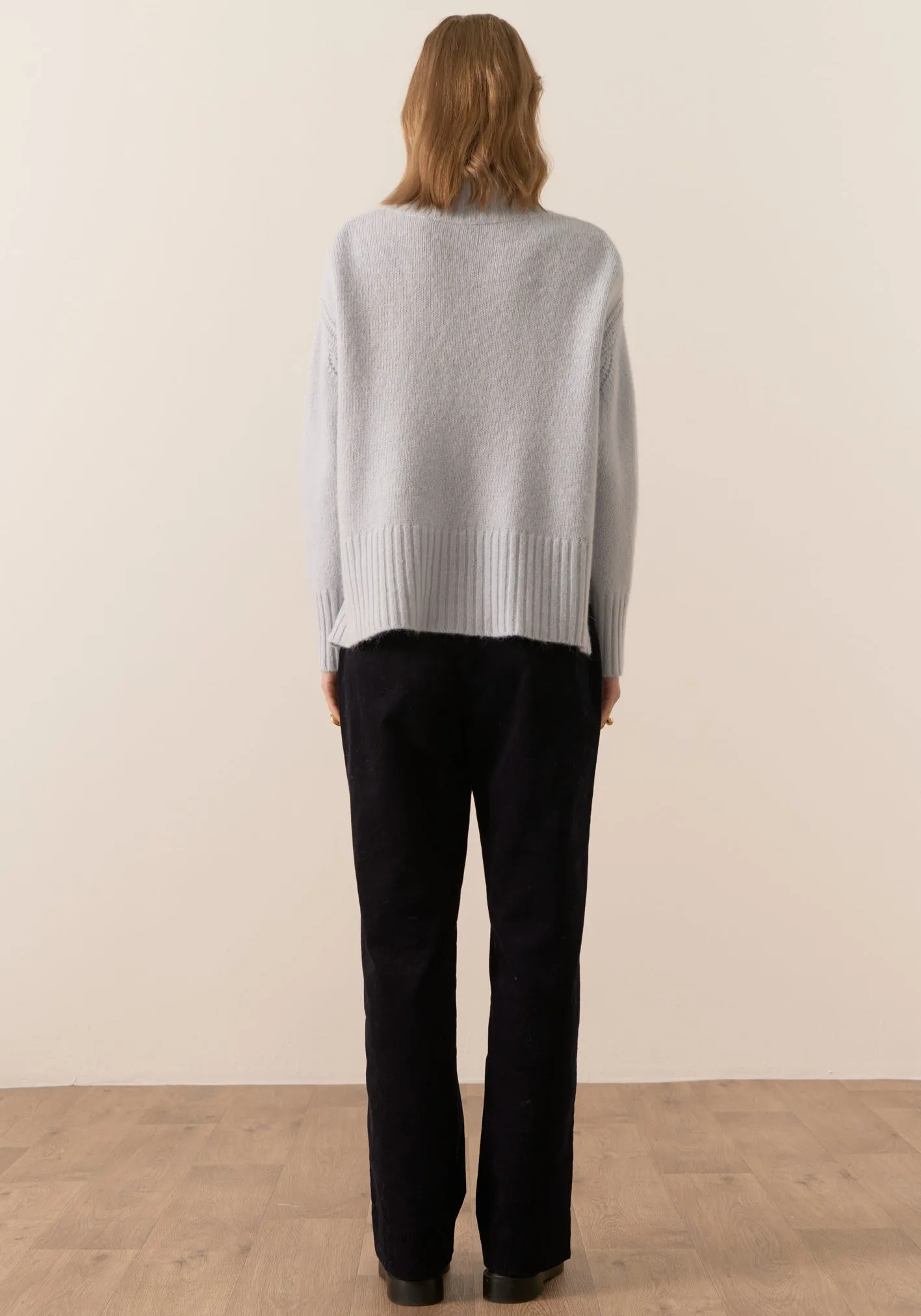 Fin Turtleneck Knit