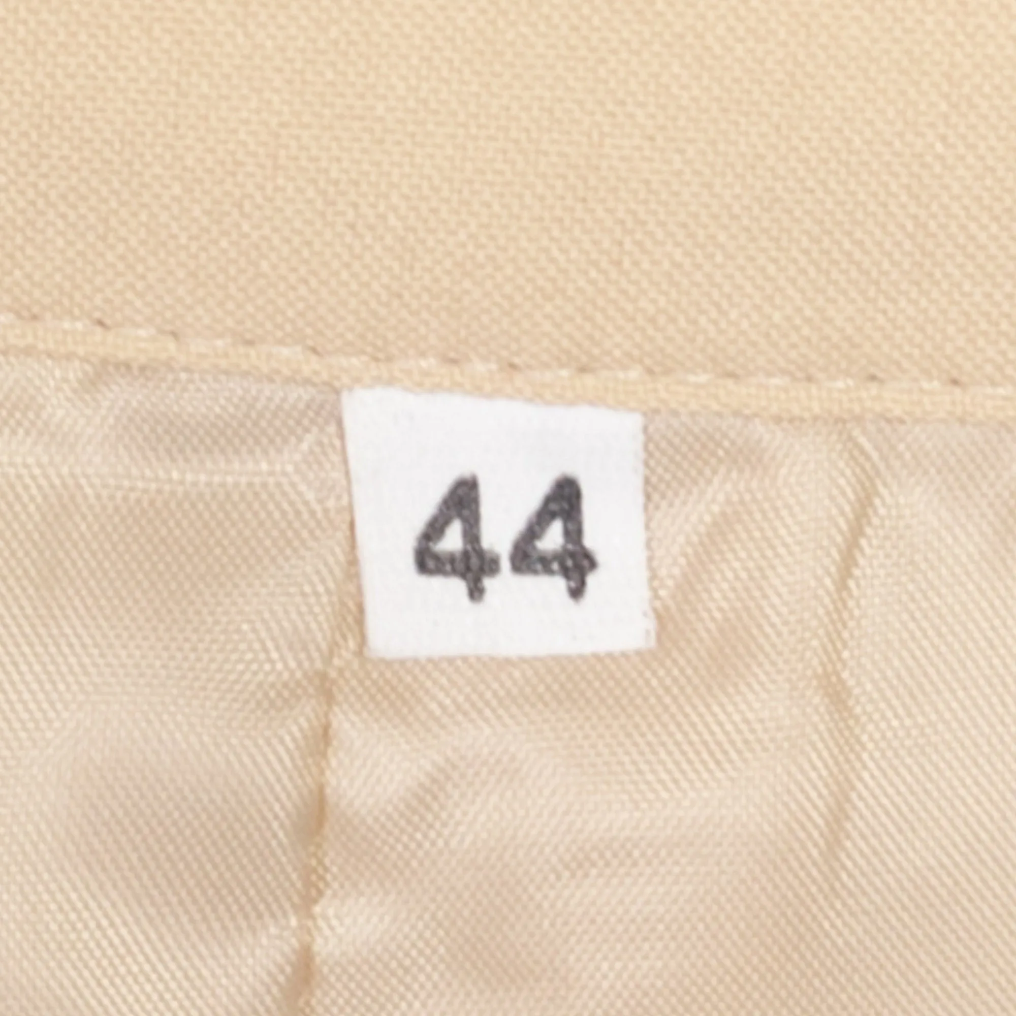 Medium 90s Beige Zipper Pocket Mini Skirt 28"