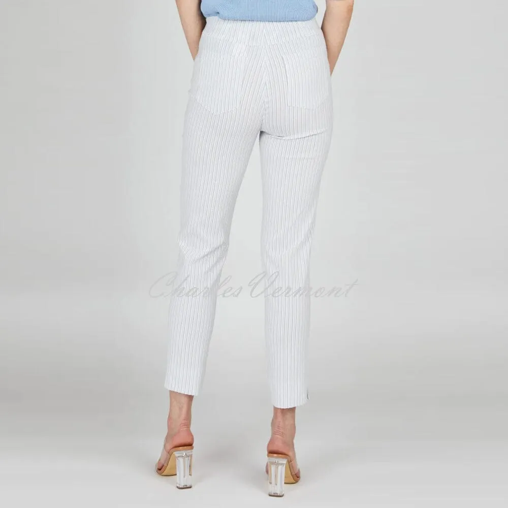 Robell Bella 09 Stripe Seersucker - 7/8 Cropped Trouser 52642-54370-920 (Light Grey)