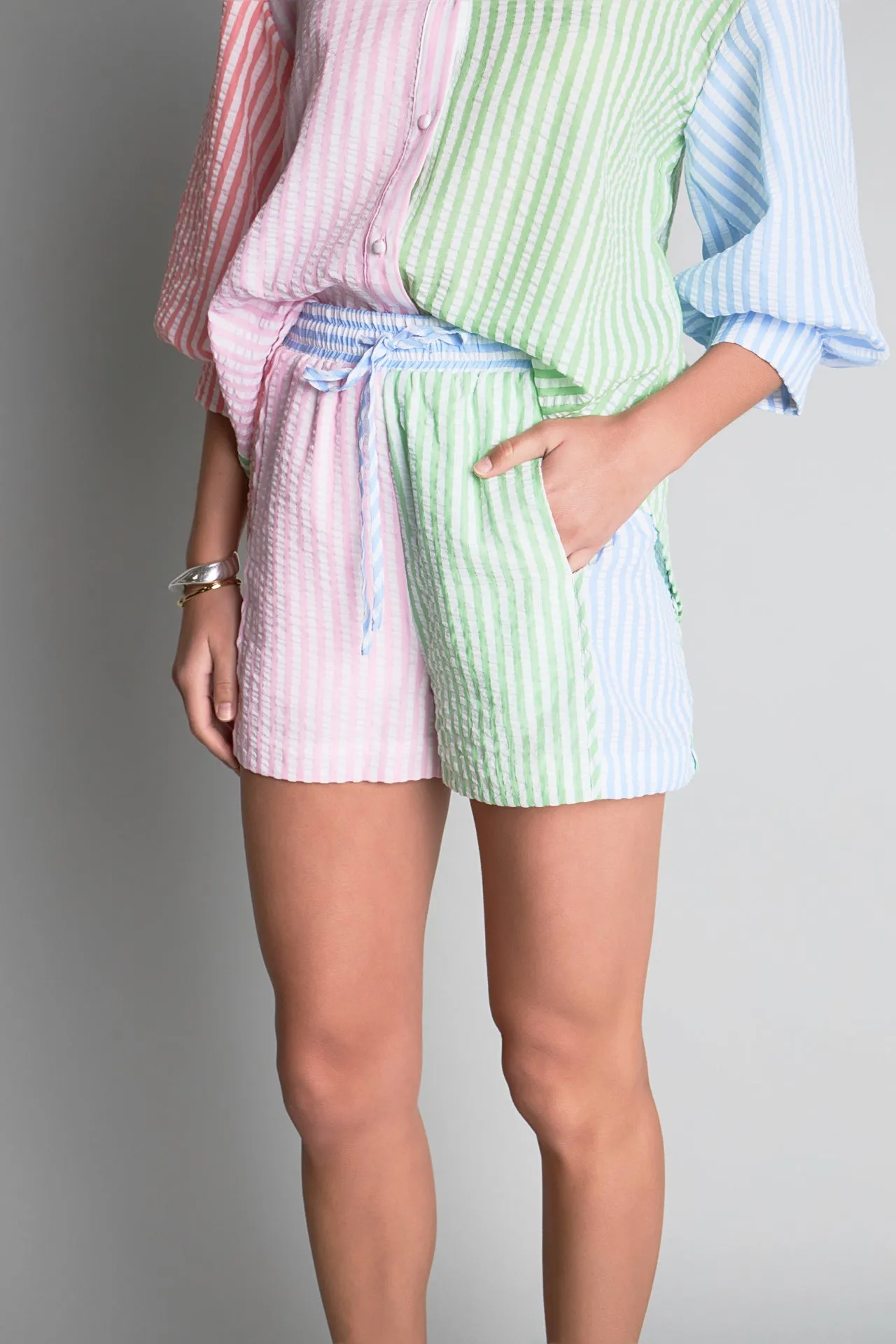 Seersucker Striped Colorblock Shorts